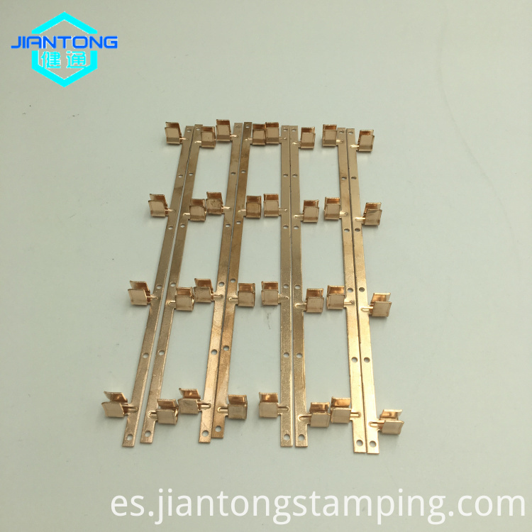 Precisión personalizada troquelado progresivo cobre pequeños estampados electrónicos. custom precision progressive die copper small electronic stampings
